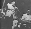 Легендарный гитарист Charlie Christian присоединился к оркестру Бенни Гудмана в 1939 г. Он также входил в состав секстета Бенни Гудмана